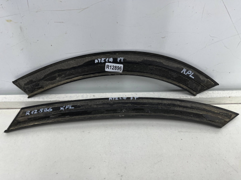 Listwa Seat Ateca 16r.- nakładka prawego tylnego błotnika i drzwi komplet 575854990 575854970