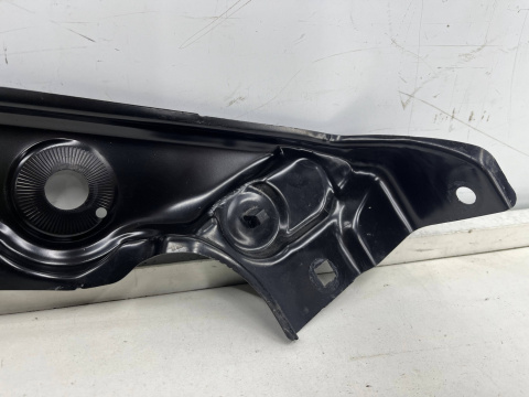 Pas przedni VW Sharan II 2 7n0 10-22r. prawe przednie mocowanie reflektora 7N0805932