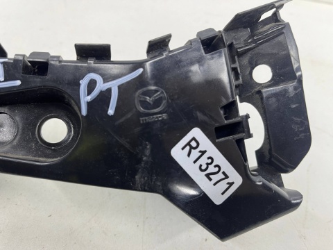 Ślizg Mazda 3 III BM 13-18r. tylne prawe mocowanie zderzaka wspornik uchwyt bhn9502h1