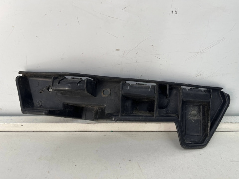 Ślizg Renault Master 3 III Movano B 10-19r. prawe przednie mocowanie zderzaka wspornik 960160002r