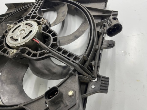 Wentylator chłodnicy Fiat 500 Ford Ka MK2 1.2 8v wiatrak obudowa 51787111
