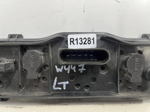 Wkład lampy Mercedes Vito w447 14r.- lewa tylna listwa oprawa żarówek