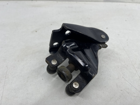 Zawias drzwi Citroen Nemo Bipper Fiorino Qubo 07-17r. rolka wózek środkowy prawy drzwi bocznych przesuwnych