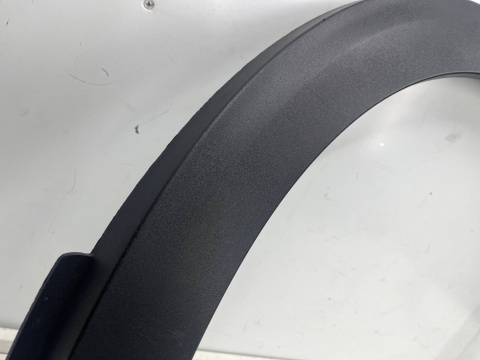 Listwa Peugeot 3008 II 2 16r.- lewy tylny rant nadkola błotnika nakładka 9825289177