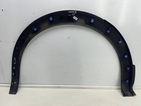 Listwa Peugeot 3008 II 2 16r.- lewy tylny rant nadkola błotnika nakładka 9825289177