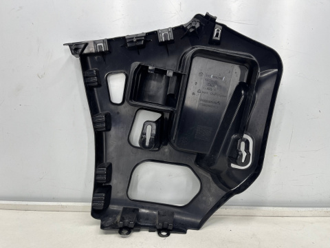 Ślizg BMW M2 F87 16-21r. prawe tylne mocowanie zderzaka wspornik 8062186