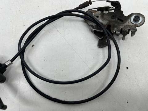 Linka maski Aixam Crossline 2008r.- zamek klamka uchwyt cięgno otwierania