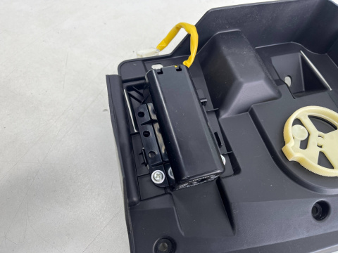 Plastik Mitsubishi ASX I 10-22r. osłona dolna deski rozdzielczej pod schowkiem kokpit 8006a281 8006a288