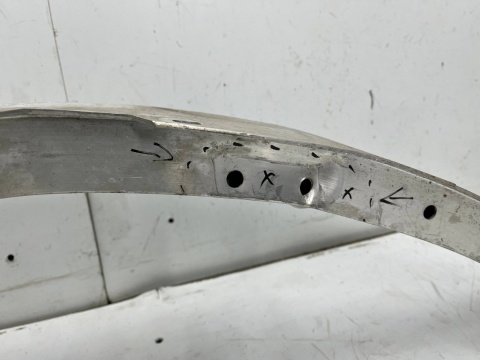 Belka zderzaka Mercedes w213 16-20r. przednia wzmocnienie passa uszkodzone a2136200130