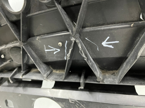 Osłona pod zderzak Volvo V60 I LIFT S60 II LIFT 13-17r. przednia płyta dolna podwozia pod silnik 31352298