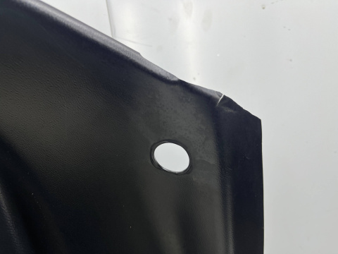 Tapicerka Aixam Crossline 08r.- prawy tylny boczek bagażnika błotnika