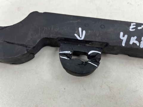 Pianka Audi Q8 e-tron 18r.- absorber styropian izolator pasa przedniego KOMPLET 4KE807914B 4KE807912a