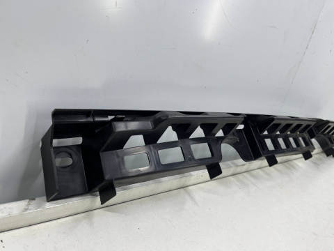 Ślizg VW Caddy IV 20r.- tylny środkowy wspornik zderzaka wzmocnienie 2k7807863a