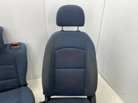 Fotele Mazda 2 I DY 02-07r. kanapa tylna KOMPLET do wyczyszczenia DG4