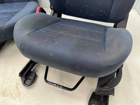 Fotele Mazda 2 I DY 02-07r. kanapa tylna KOMPLET do wyczyszczenia DG4