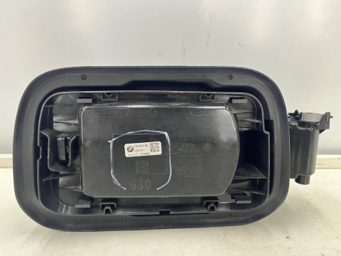 Klapka wlewu paliwa BMW 5 G30 M5 F90 SEDAN 17-20r. NIE PRZEBITA 738793