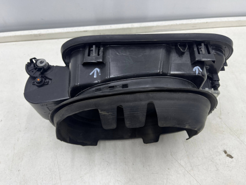 Klapka wlewu paliwa BMW 5 G30 M5 F90 SEDAN 17-20r. NIE PRZEBITA 738793