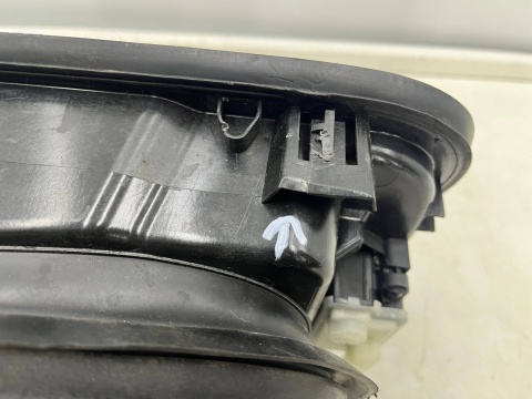 Klapka wlewu paliwa BMW 5 G30 M5 F90 SEDAN 17-20r. NIE PRZEBITA 738793