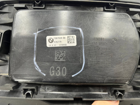 Klapka wlewu paliwa BMW 5 G30 M5 F90 SEDAN 17-20r. NIE PRZEBITA 738793