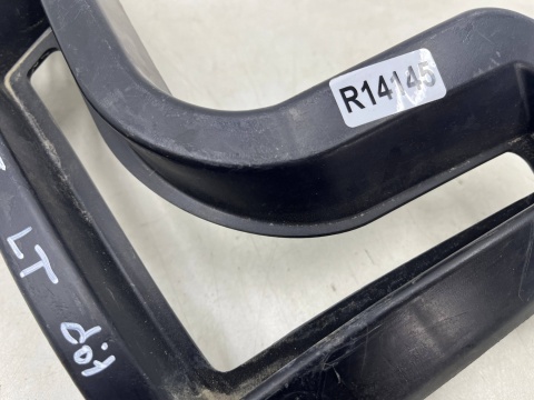 Ślizg Peugeot 5008 I 09-17r. LEWE tylne dolne mocowanie zderzaka ORYGINALNE 9686264380