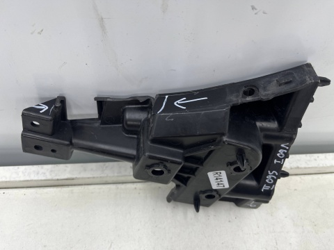 Ślizg Volvo V60 I S60 II 10-18r. LEWE przednie mocowanie zderzaka 31425463