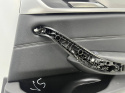 Tapicerka BMW 5 G30 G31 17-24r. prawy tylny boczek drzwi prawy tył dekor aluminiowy ekoskóra 2845896