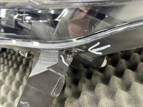 Lampa reflektor Renault Kadjar 15-22r. LEWA przednia soczewka H7 ORYGINALNA 260609857r 011.770-05