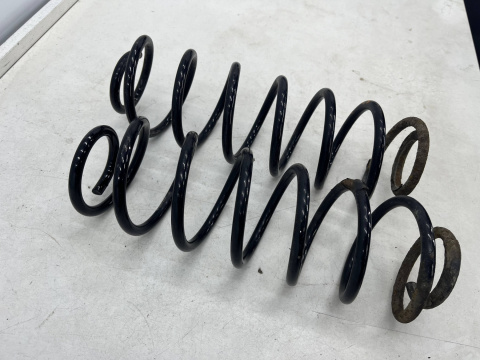 Sprężyna Mazda 2 I DY 02-07r. tylna zawieszenia komplet