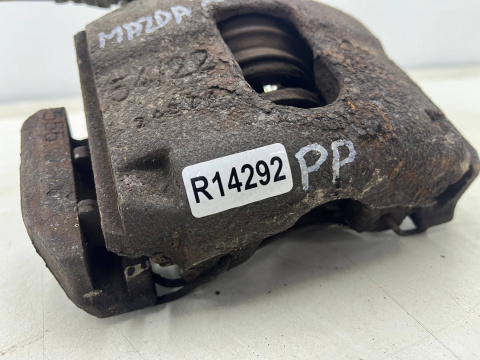 Zacisk hamulcowy Mazda 2 I DY 02-07r. Fusion Fiesta MK5 MK6 benzyna prawy przedni jarzmo prawy przód