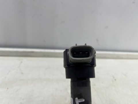 Cewka zapłonowa Mitsubishi Colt VI 6 Z30 04-12r Citroen C4 1.1B 1.3B 1.6B Peugeot 3008 ASX Lancer MN195805