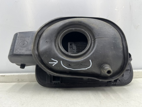 Klapka wlewu paliwa Seat Leon 3 III 5f HB 5Drzwi 12-20r. NIE PRZEBITA 5f4809905b 5f4809905c