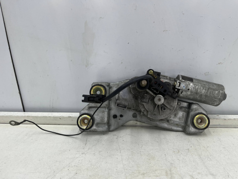 Mechanizm wycieraczek Ford Mondeo mk3 Focus Kombi tylny silniczek 0390201552  
