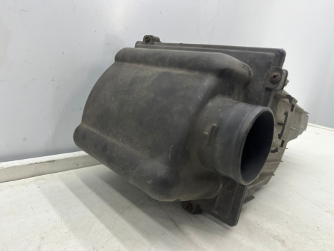 Obudowa filtra powietrza Peugeot 206 Dolot 1.4b 9634107180