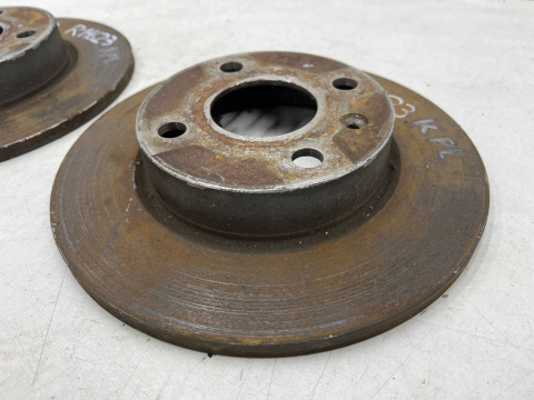 Tarcze hamulcowe Opel Tigra B TwinTop Corsa Combo 240mm Tarcza tył komplet 