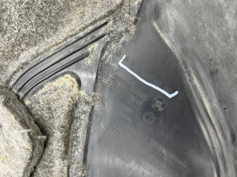 Nadkole Mercedes w223 v223 S-klasa 20r.- PRAWE przednie ORYGINAL prawy przód a2236900200 a2235200600