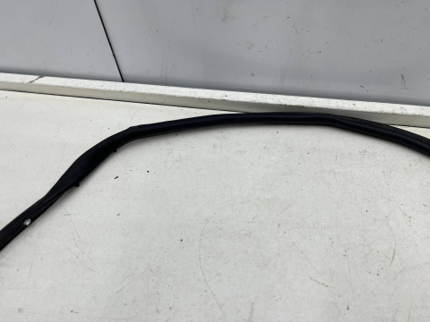 Uszczelka Peugeot 3008 II 5008 II Opel Grandland 16-24r. guma dolna lewych przednich drzwi kierowcy lewy przód NIE USZKODZONA