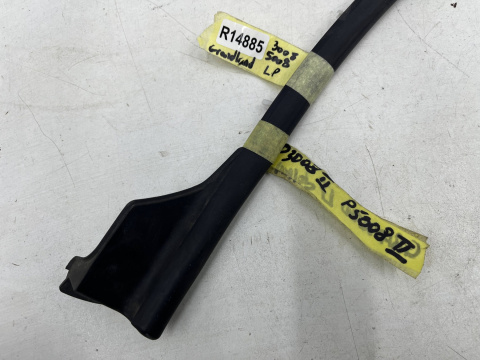 Uszczelka Peugeot 3008 II 5008 II Opel Grandland 16-24r. guma dolna lewych przednich drzwi kierowcy lewy przód NIE USZKODZONA