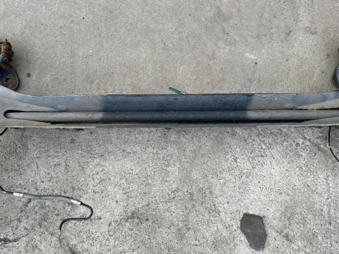 Belka zawieszenia Citroen C3 I 02-09r. oś tylna amortyzatory komplet