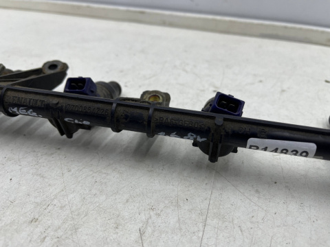 Listwa wtryskowa Renault Scenic I Clio II Megane I 1.6b 8v benzyna 96-03r. wtryski 7700864726