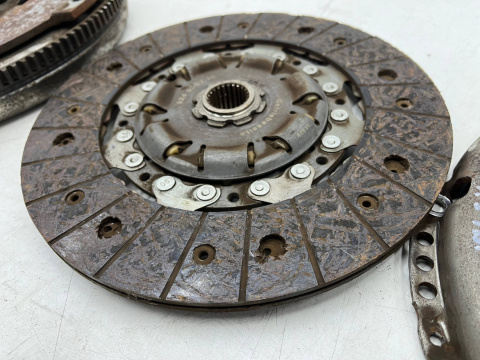 Sprzęgło VW Golf 4 IV Bora Polo Audi A3 9L Leon 1 I Octavia Fabia 97-06r. 1.9 Tdi dwumas tarcza docisk koło Dwumasowe KOMPLET