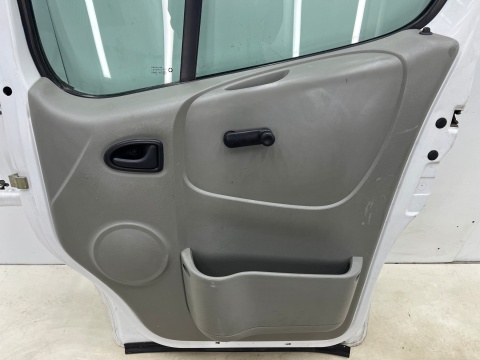Drzwi Renault Trafic II 2 Opel Vivaro A Nissan Primastar 01-14r. prawe przednie prawy przód
