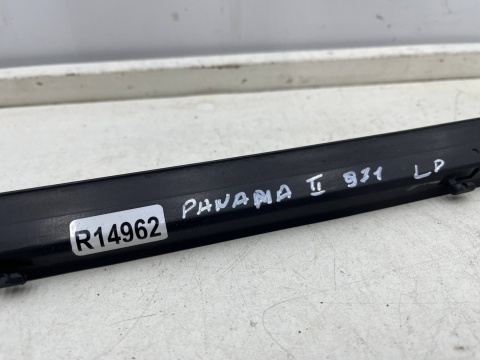 Listwa Porsche Panamera II 971 16-23r. lewa przednia dolna listwa zewnętrzna drzwi uszczelka 971837511a