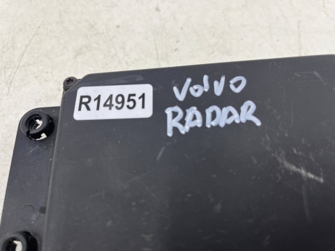 Radar Volvo XC60 XC70 V70 III S80 V60 S60 V40 II sensor czujnik prędkości Aktywny tempomat DISTRONIC 31400839