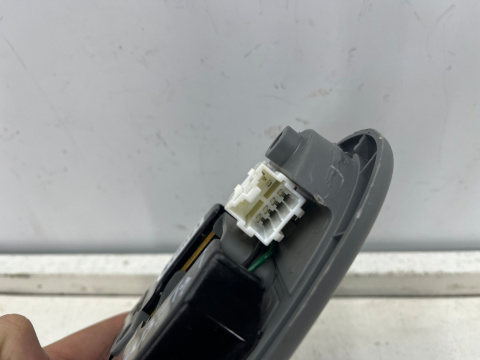 Lampka oświetlenia kabiny Chevrolet Nubira III J200 Lacetti 05-12r. tylna wnętrza podsufitki sufitowa 96206564