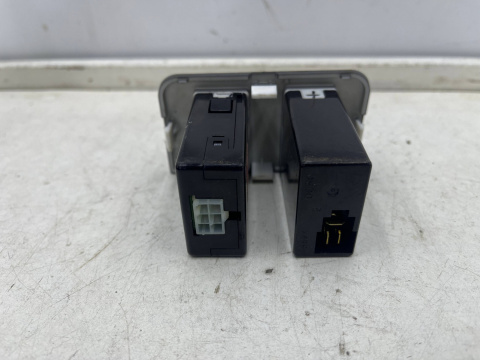 Przełącznik Chevrolet Nubira III J200 05-12r. przycisk pokrętło regulacji świateł podświetlenia licznika 96552841