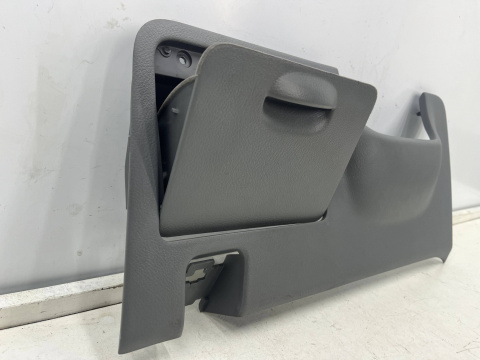 Schowek Chevrolet Nubira III J200 05-12r. schowek deski kierowcy pod kierownicą 96554992 96555000