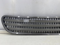 Kratka maski BMW 7 E65 E66 E67 01-08r. wlot zaślepka górna maski 82232238