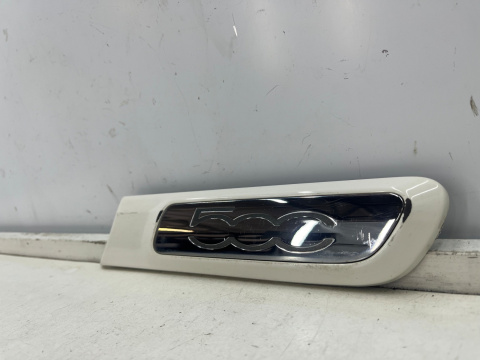 Listwa Fiat 500 2007r.- lewa nakładka błotnika tylnego lewy tył 735431949
