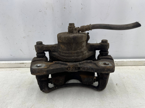 Zacisk hamulcowy Chevrolet Nubira III J200 05-12r. 2.0 cdi diesel prawy przedni jarzmo prawy przód