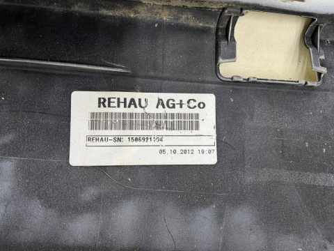 Zderzak tylny Mercedes E-Klasa EKlasa W212 sedan AMG 09-12r. tył 4XPDC A2128855125
